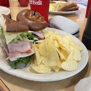 George's Linworth Diner - California Club Sandwich - Breakfast & Brunch Near Me - Worthington, Ohio George's Linworth Diner - California Club Sandwich - Breakfast & Brunch Near Me - Worthington, Ohio