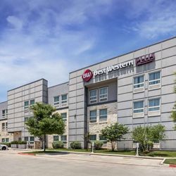 Best Western Plus Pflugerville Inn & Suites - Exterior