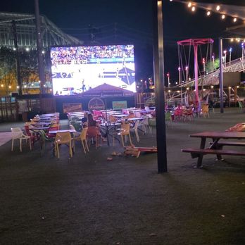 Little Woodrow's Midtown - Sports Bars Near Me - Houston, Texas