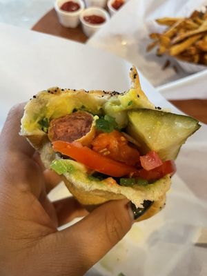 The Wiener's Circle by null