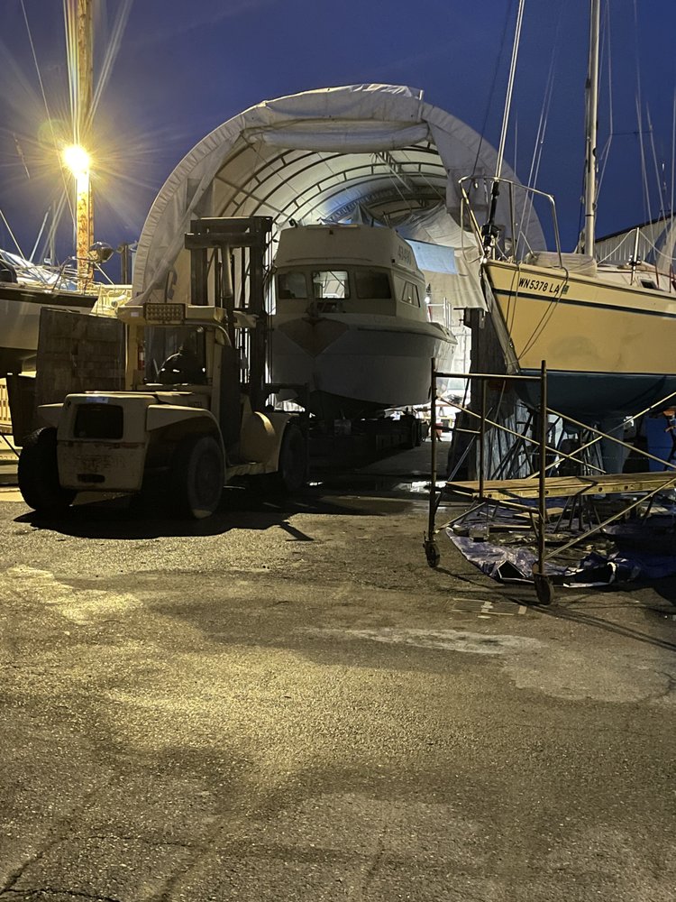 LUCAS Z FIBERGLASS 12 Photos 1001 C St, Bellingham, Washington