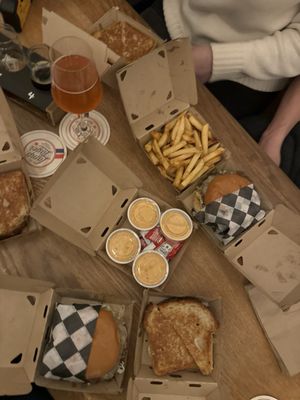 Roxy's Grilled Cheese & Burgers - Central Square, Cambridge by null