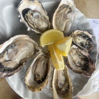 Barbara's Fishtrap - Oysters half shell - Seafood Near Me - Half Moon Bay, California Barbara's Fishtrap - Oysters half shell - Seafood Near Me - Half Moon Bay, California
