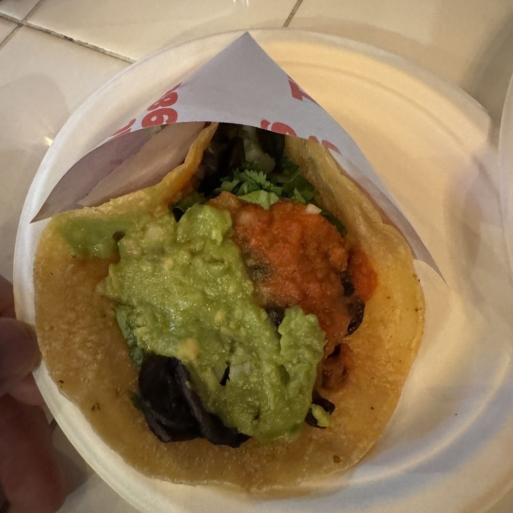 Tacos 1986 - Mushroom taco - Tacos Near Me - Burbank, California Tacos 1986 - Mushroom taco - Tacos Near Me - Burbank, California