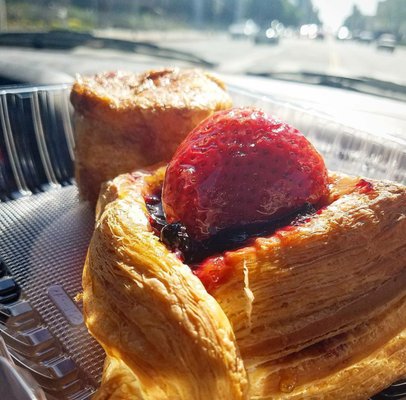 Amandine Patisserie Cafe-DTLA by null