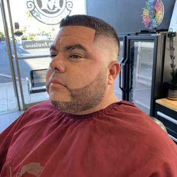 Self Made Barbers - Medium skin fade - Men's Hair Salons Near Me - San Diego, California Self Made Barbers - Medium skin fade - Men's Hair Salons Near Me - San Diego, California