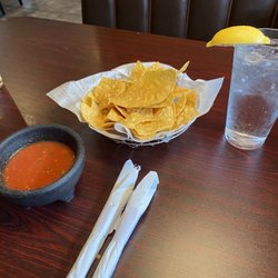 Los Amigos - Chips and salsa