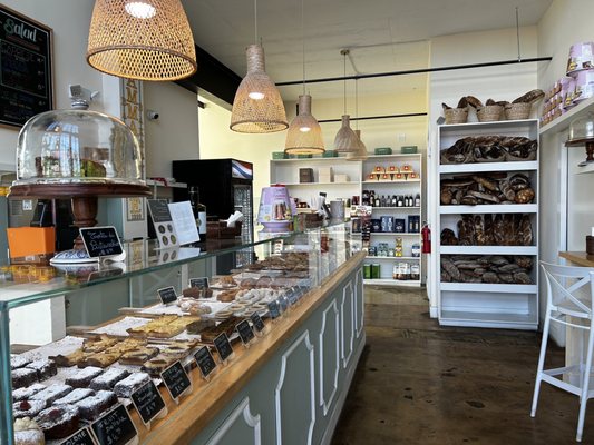 Mamma Leone Bakery by null