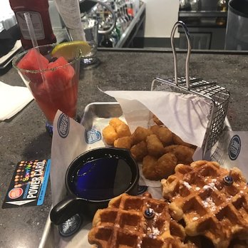 Dave & Buster's Edina - Arcades Near Me - Edina, Minnesota