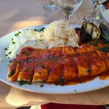 Cafe Istanbul - Great family joint! Had Beyti, Kunefe & tea, Delicious, huge portions, great service!! Pickup/outdoor, prof. staff with mask/shields - Cafes Near Me - Beverly Hills, California