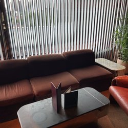 Emmanuelle - Interior