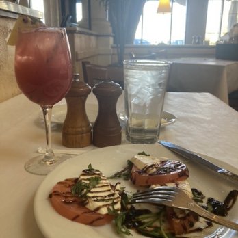 Brio Italian Grille - Tomato Caprese and one of their many fruity drinks - Italian Near Me - Murray, Utah Brio Italian Grille - Tomato Caprese and one of their many fruity drinks - Italian Near Me - Murray, Utah