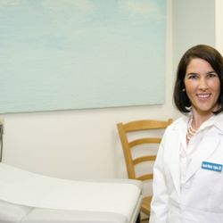 Amanda Modesta, MD