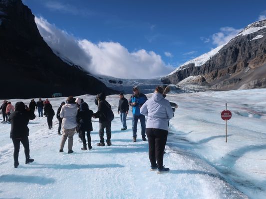 Jasper National Park Icefield Information Centre and Glacier Gallery by null