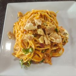 Burmese noodle salad