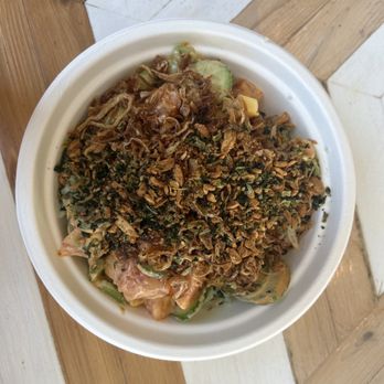 Sweetfin Poke Del Mar - Salmon Poke Bowl - B.Y.O.B. Poke Bowl - Poke Near Me - San Diego, California Sweetfin Poke Del Mar - Salmon Poke Bowl - B.Y.O.B. Poke Bowl - Poke Near Me - San Diego, California