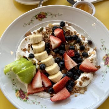 Cafe Landwer - Breakfast Parfait - Cafes Near Me - Brighton, Massachusetts