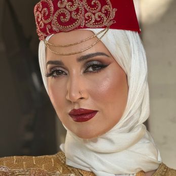Glowingin - Seattle - Traditional bridal makeup - Makeup Artists Near Me