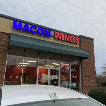 Macon Wings - the front of the store - Chicken Wings Near Me - Macon, Georgia