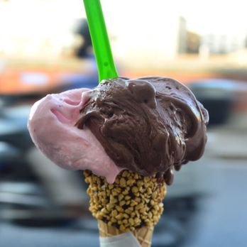 La Carraia - Watermelon and chocolate gelato - Ice Cream & Frozen Yogurt Near Me - Florence, FI La Carraia - Watermelon and chocolate gelato - Ice Cream & Frozen Yogurt Near Me - Florence, FI