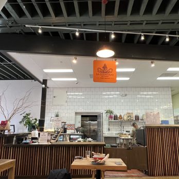 Las Guerreras - Inside - Breakfast & Brunch Near Me - Oakland, California Las Guerreras - Inside - Breakfast & Brunch Near Me - Oakland, California