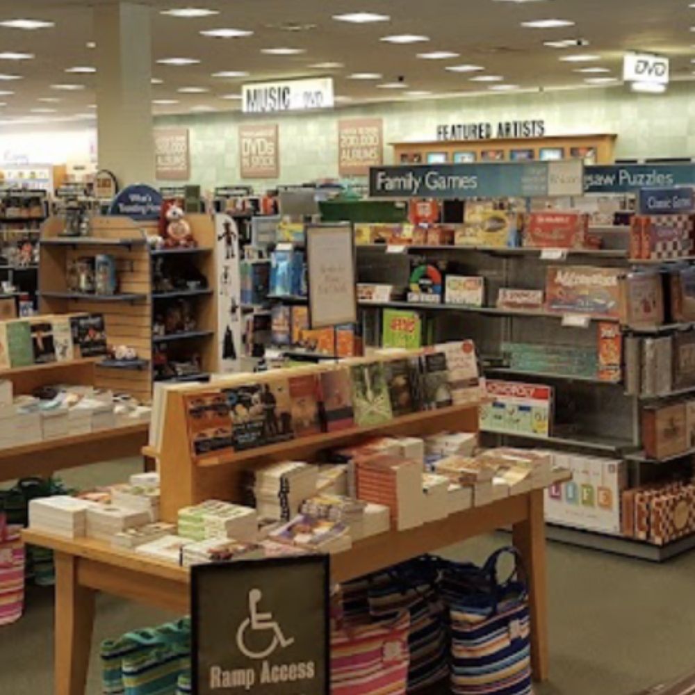 Barnes & Noble - Bookstores Near Me - Center Valley, Pennsylvania