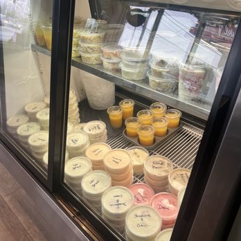 Devine's Bagels & Cafe - Coffee & Tea Near Me - Milford, Connecticut