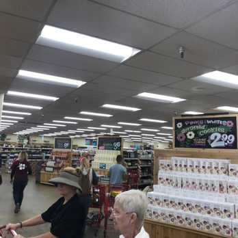 Trader Joe's - Grocery Near Me - Encinitas, California