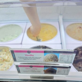 Baskin Robbins - Ice Cream & Frozen Yogurt Near Me - Toronto, Ontario Baskin Robbins - Ice Cream & Frozen Yogurt Near Me - Toronto, Ontario