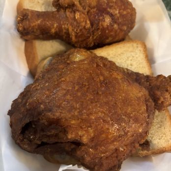 Gus's World Famous Fried Chicken - 2 Piece Dark Snack - Southern Near Me - Atlanta, Georgia