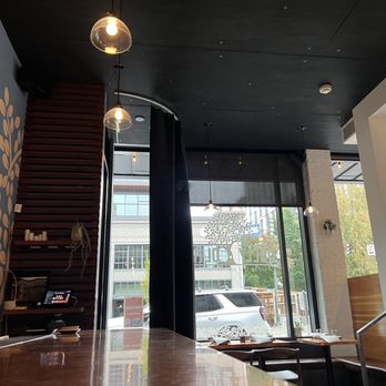 Dolly Olive - Small but airy dining room - Italian Near Me - Portland, Oregon Dolly Olive - Small but airy dining room - Italian Near Me - Portland, Oregon