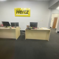 Hertz Rent A Car - Entrance