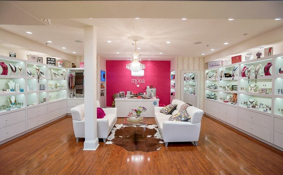 HOUSE OF MODA Updated September 2024 10 Photos 5431 Spring Garden