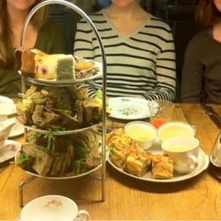 Bakkerswinkel - High tea - the second phase.