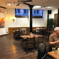 Portland Grill - Spacious