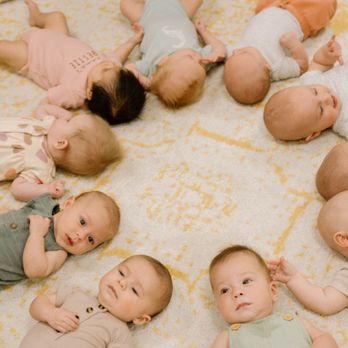 New Mom School - Babies during our weekly mommy and me class in Gilbert, focused on early development and connection. - Parenting Classes Near Me - Gilbert, Arizona New Mom School - Babies during our weekly mommy and me class in Gilbert, focused on early development and connection. - Parenting Classes Near Me - Gilbert, Arizona