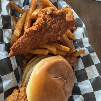 BirdEz - Chicken Shop Near Me - Minneapolis, Minnesota BirdEz - Chicken Shop Near Me - Minneapolis, Minnesota