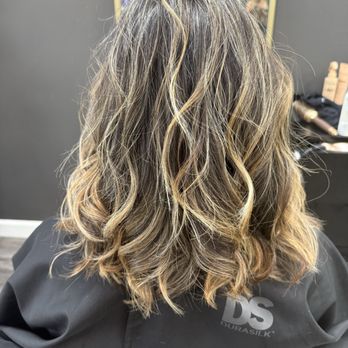 A La Mode Hair Studio - Hair Extensions Near Me - Plano, Texas A La Mode Hair Studio - Hair Extensions Near Me - Plano, Texas