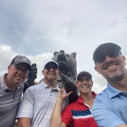 Golf Trip Junkie - Group pic at PGA National.