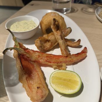 Tomat - Fish and chips - New American Near Me - Los Angeles, California