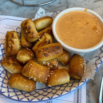 Swift Tavern - PRETZEL BITES - Bars Near Me - Chicago, Illinois Swift Tavern - PRETZEL BITES - Bars Near Me - Chicago, Illinois