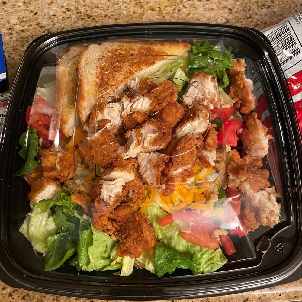 Fried house salad with lite vinaigrette Fried house salad with lite vinaigrette