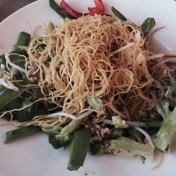 Feng Shui - Vegetarian Pad Thai - Sushi Bars Near Me - Chelmsford, Massachusetts
