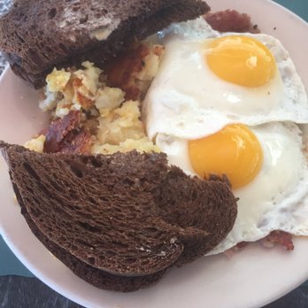 Kelly's Diner - Diners Near Me - Somerville, Massachusetts