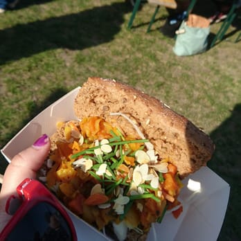 Trek Utrecht - Veggie stoof - Food Trucks Near Me - Noord-Oost, Utah