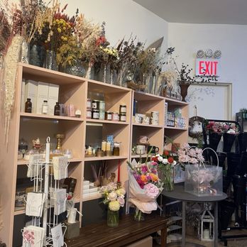 Cafe Atelier - Gifts - Desserts Near Me - New York, New York