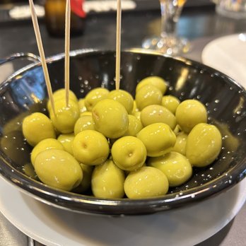 Micu Maku - Get the olives! - Arroceria / Paella Near Me - Barcelona, B Micu Maku - Get the olives! - Arroceria / Paella Near Me - Barcelona, B