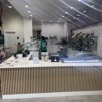 Guanabana - Inside - Ice Cream & Frozen Yogurt Near Me - Jacksonville, Florida