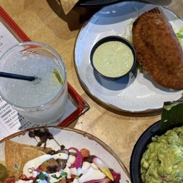 Guacamole, HH Nachos, Empandas, Margarita Guacamole, HH Nachos, Empandas, Margarita