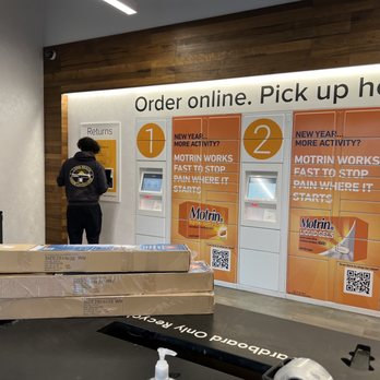 Amazon At The Beach - Shipping Centers Near Me - Long Beach, California Amazon At The Beach - Shipping Centers Near Me - Long Beach, California